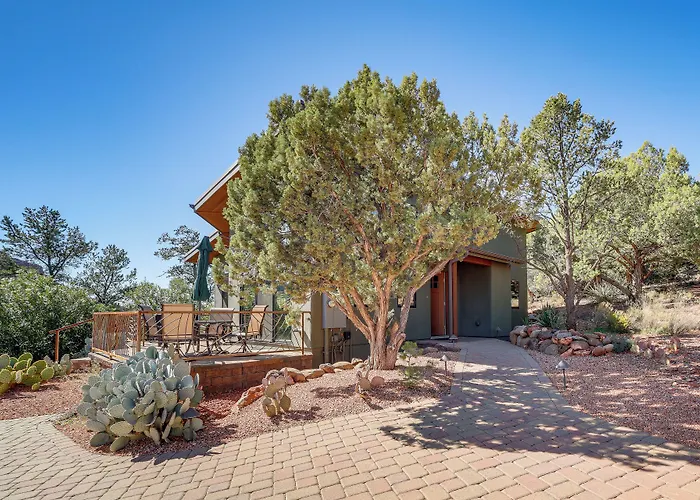 Chic Retreat: 2 Mi To Cathedral Rock Trail! Holiday home Sedona